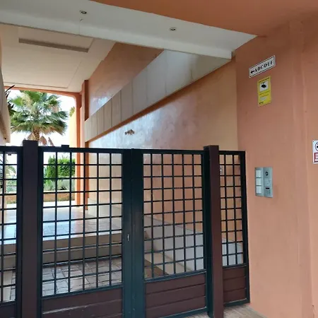 Playa Del Angel 3-bedroom Apartment *