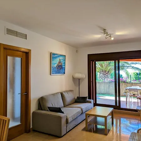 Lägenhet Playa Del Angel 3-bedroom Estepona