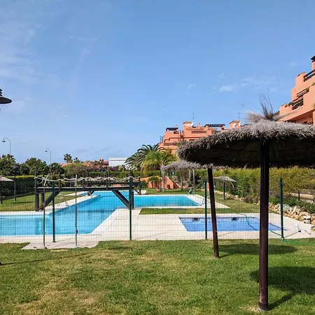 Lägenhet Playa Del Angel 3-bedroom Estepona